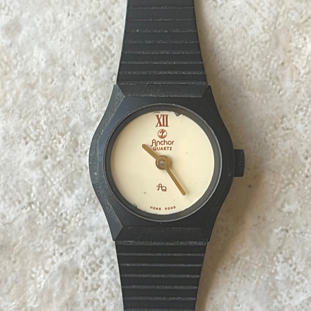 Mini Anchor women quartz watch